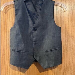 Tazio boys vests Size 7